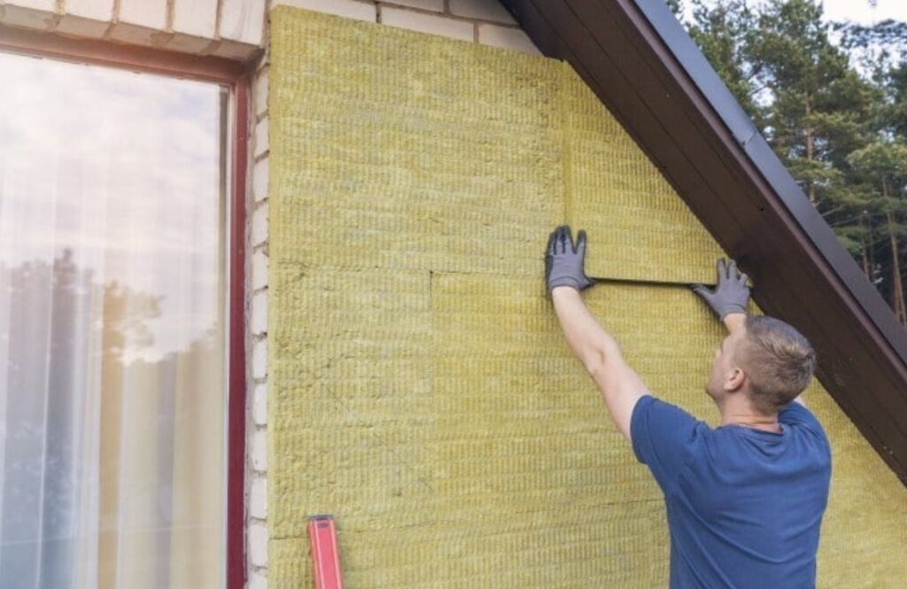 Green Living Made Easy: The Benefits of ECO4 Free External Wall Insulation