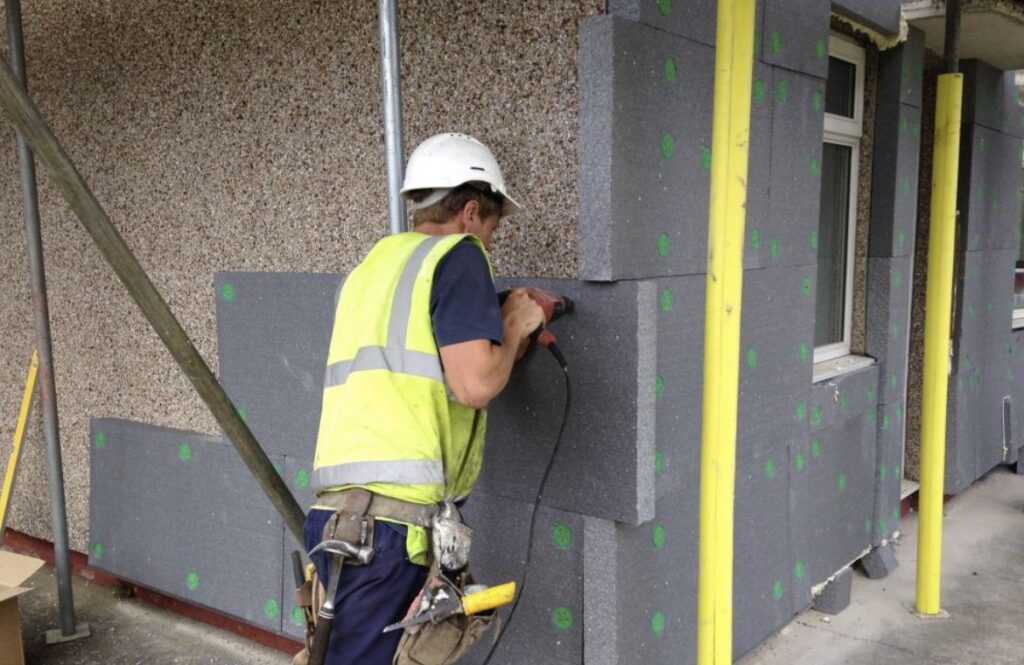 Maximizing Energy Efficiency: How ECO4 External Wall Insulation Grants Can Transform Your Home