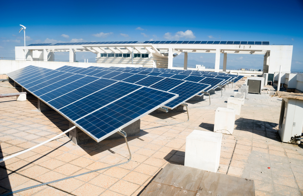 The Evolution of Solar Panel Technology: From 2010 to 2024