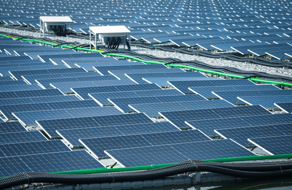 The Role of Solar Farms in Powering the UK’s Green Future